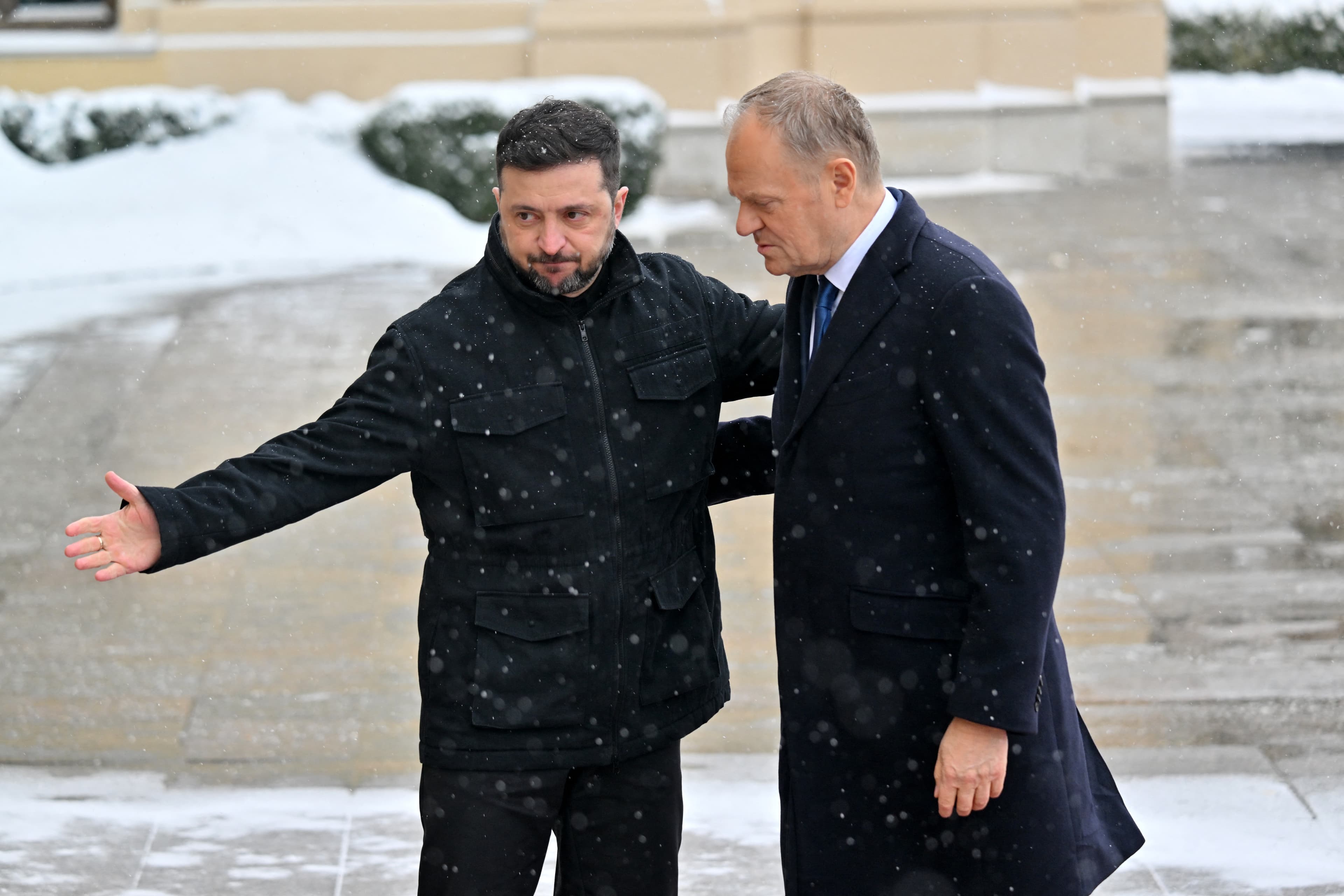 ზელენსკი: უკრაინაზე გავლენის მქონე 12 ტრილიონი დოლარის ღირებულების შეთანხმებები განიხილება