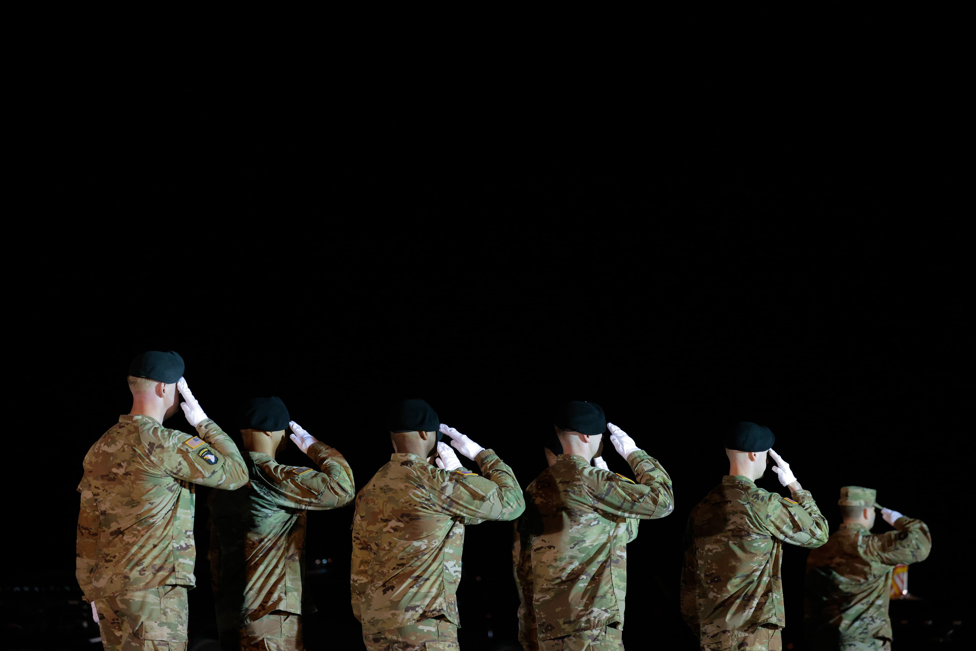 ირანთან ომში 140 ამერიკელი სამხედრო დაიჭრა - პენტაგონი