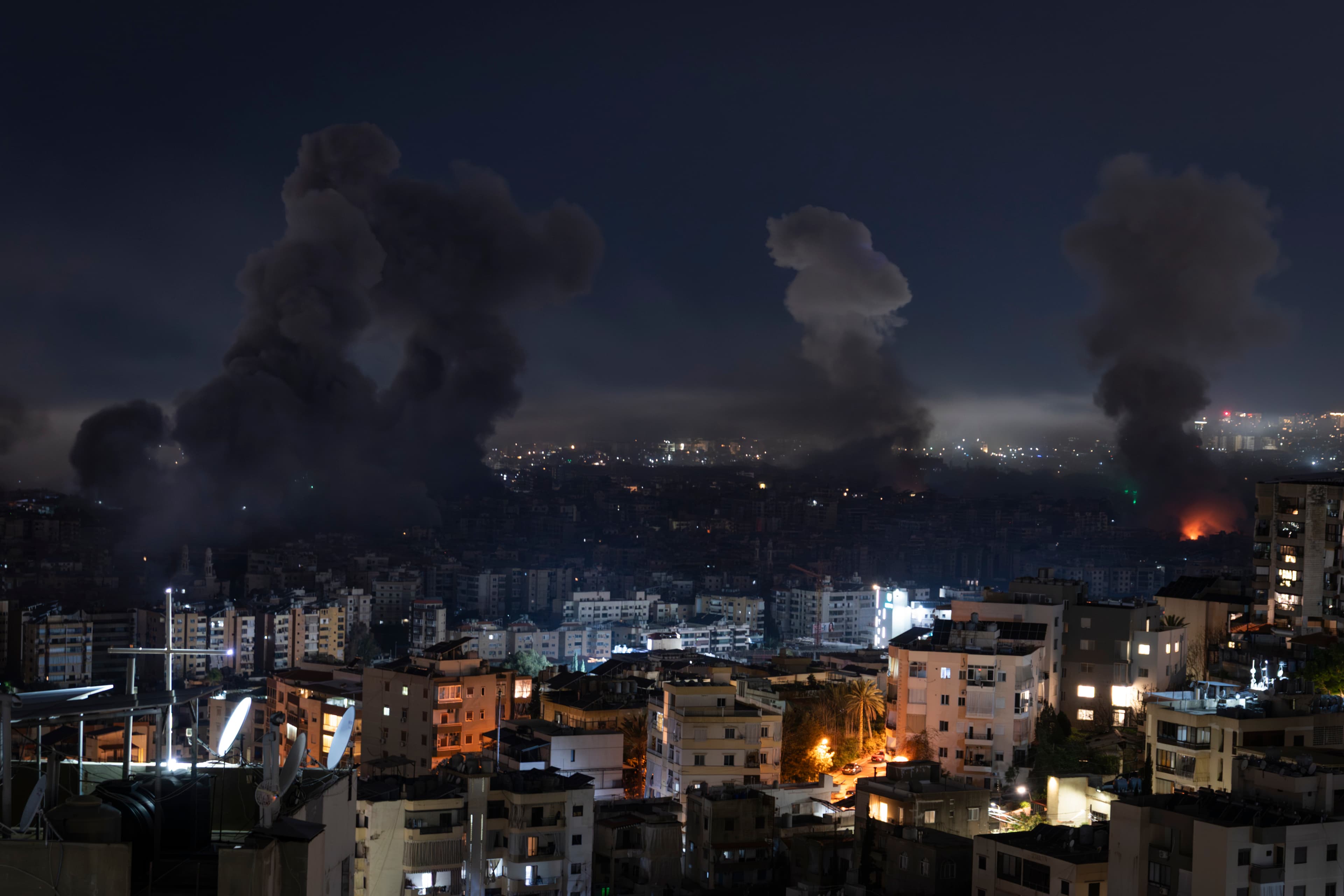 აშშ-ის ისრაელ-ირანის ომი ლიბანს მოედო