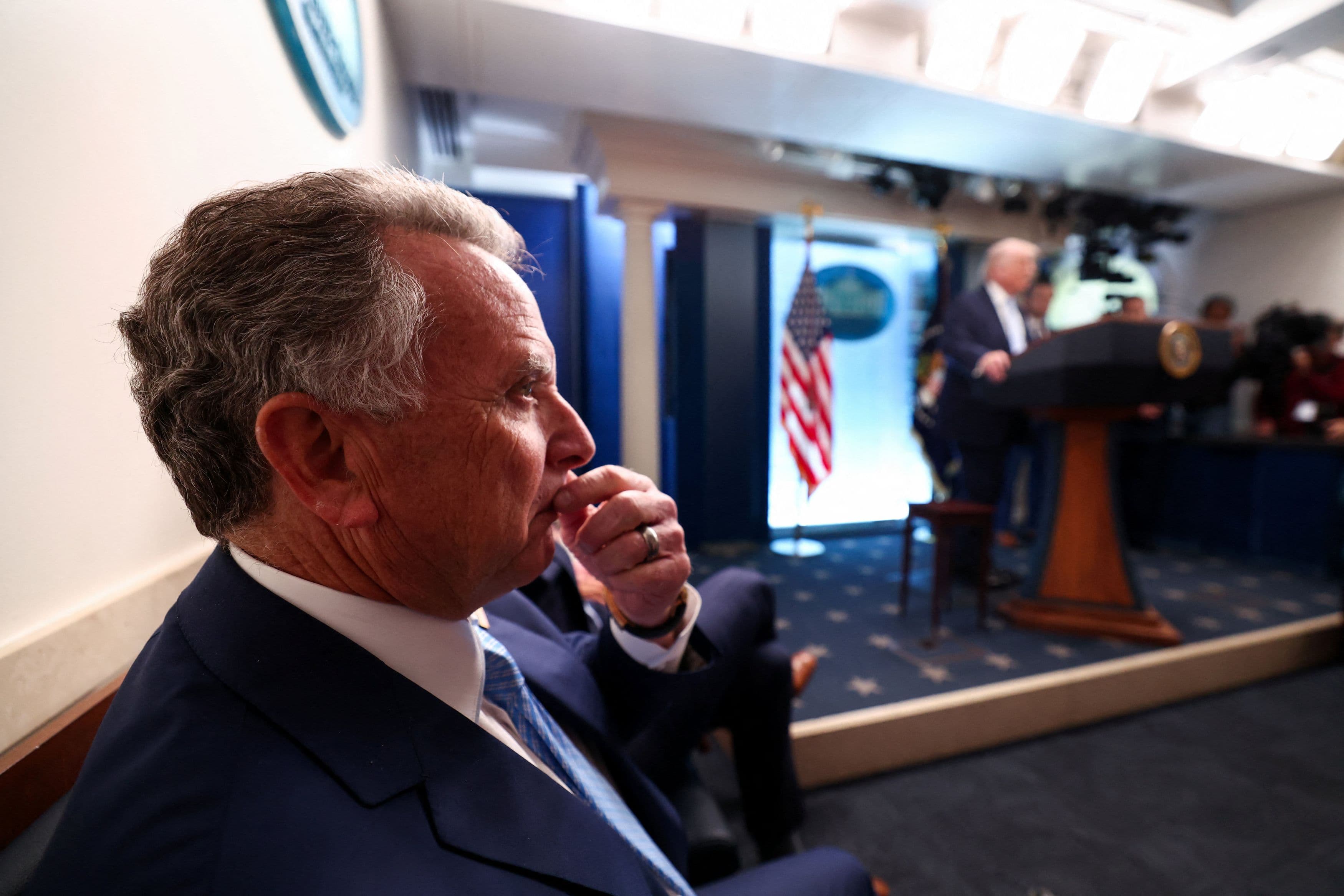 აშშ-ირანის მოლაპარაკებები: ორივე მხარე ეძებს გამოსავალს ომიდან