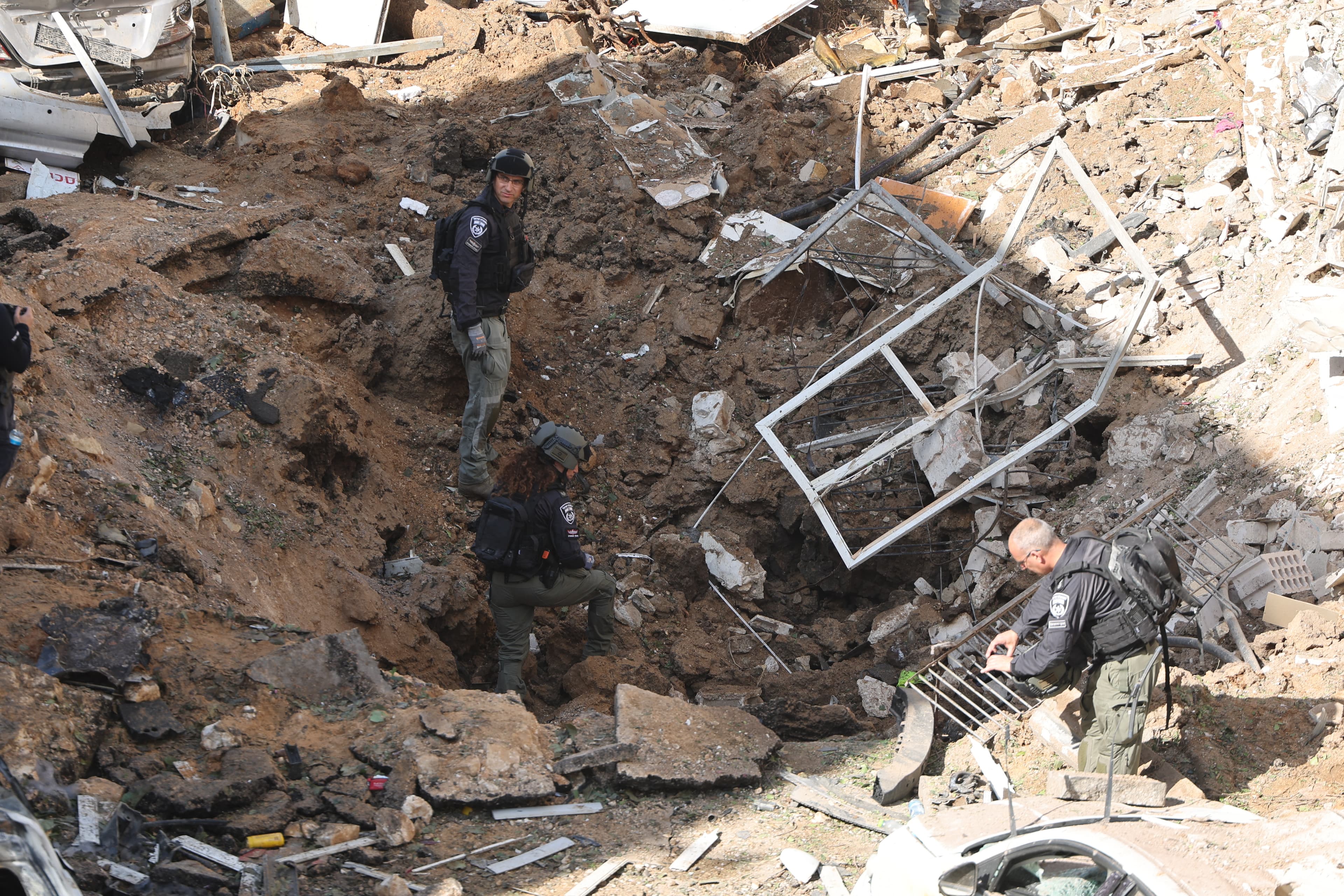 ირანის სარაკეტო დარტყმები ისრაელსა და არაბულ სახელმწიფოებზე გრძელდება, აშშ-ის საპასუხო დარტყმები თეირანის წინააღმდეგ