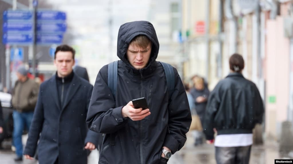 „არაფერიც არ იმუშავებს“: როგორ უმკლავდებიან მოსკოვსა და რეგიონებში ინტერნეტის გათიშვას