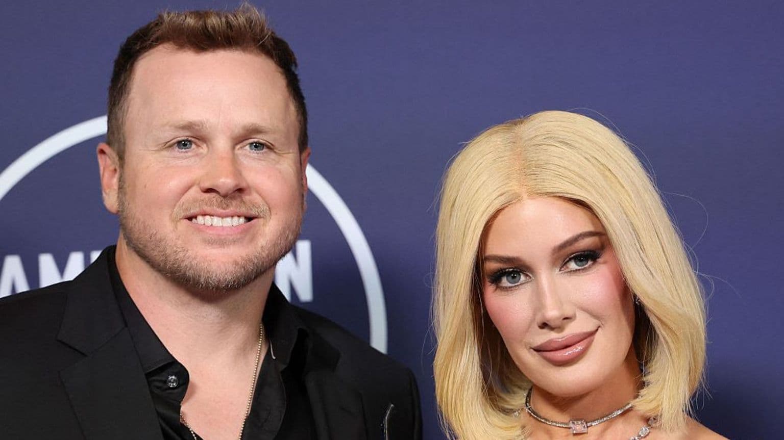 სპენსერ პრატი ლოს-ანჯელესის მერის პოსტზე იყრის კენჭს, პირობას დებს, რომ გამოავლენს სისტემას