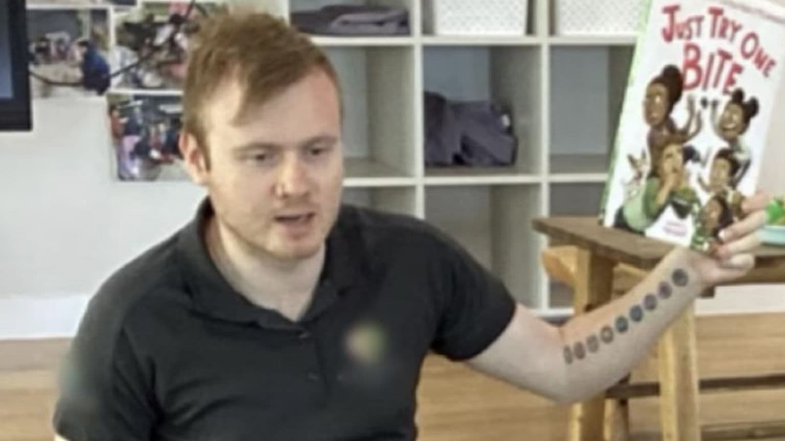 ბავშვთა მოვლის ყოფილი მუშაკი, რომელსაც ბრალი ედება 70-ზე მეტ ბავშვთა შეურაცხყოფაში, კიდევ 83 დანაშაულისთვის, მათ შორის ექვსი ბავშვის გაუპატიურების ბრალდებით, ბრალი წაუყენეს