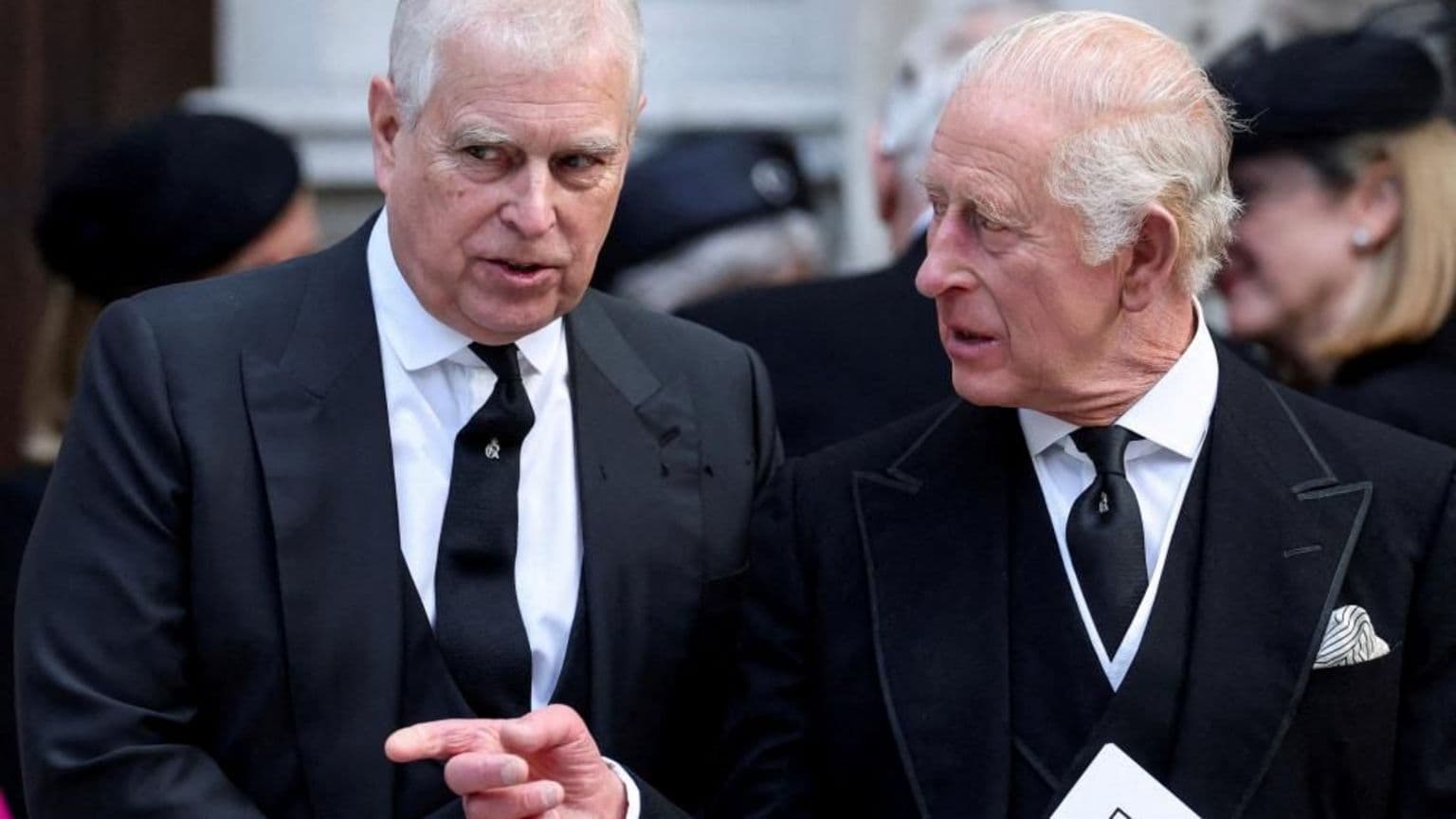 ენდრიუ მაუნტბატენ-უინძორის წინააღმდეგ ბრალდებები იზრდება