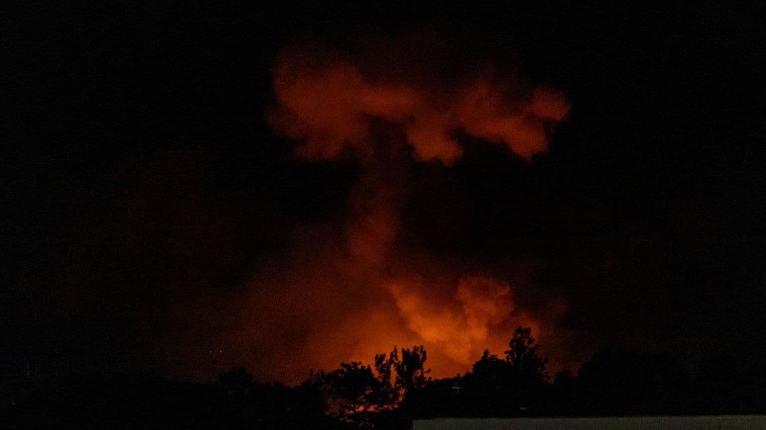 ბურუნდის დედაქალაქში საბრძოლო მასალების საწყობში აფეთქებების შედეგად სულ მცირე 4 ადამიანი დაიღუპა