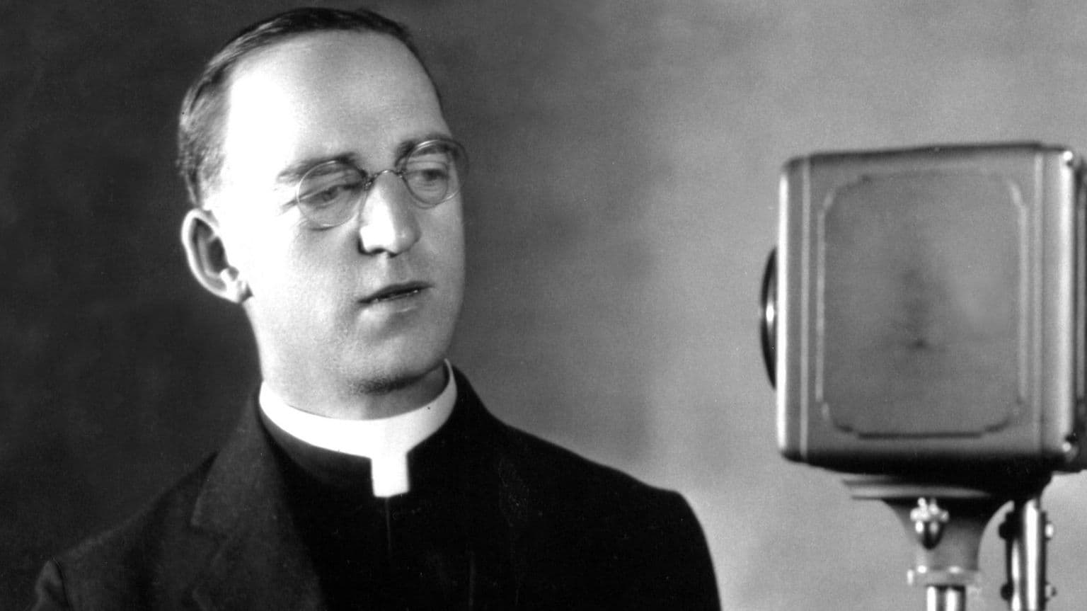 მამა ედუარდ ფლანაგანი - ირლანდიელი მღვდელი, რომელმაც ობოლი ბიჭების თავშესაფარი დააარსა, 