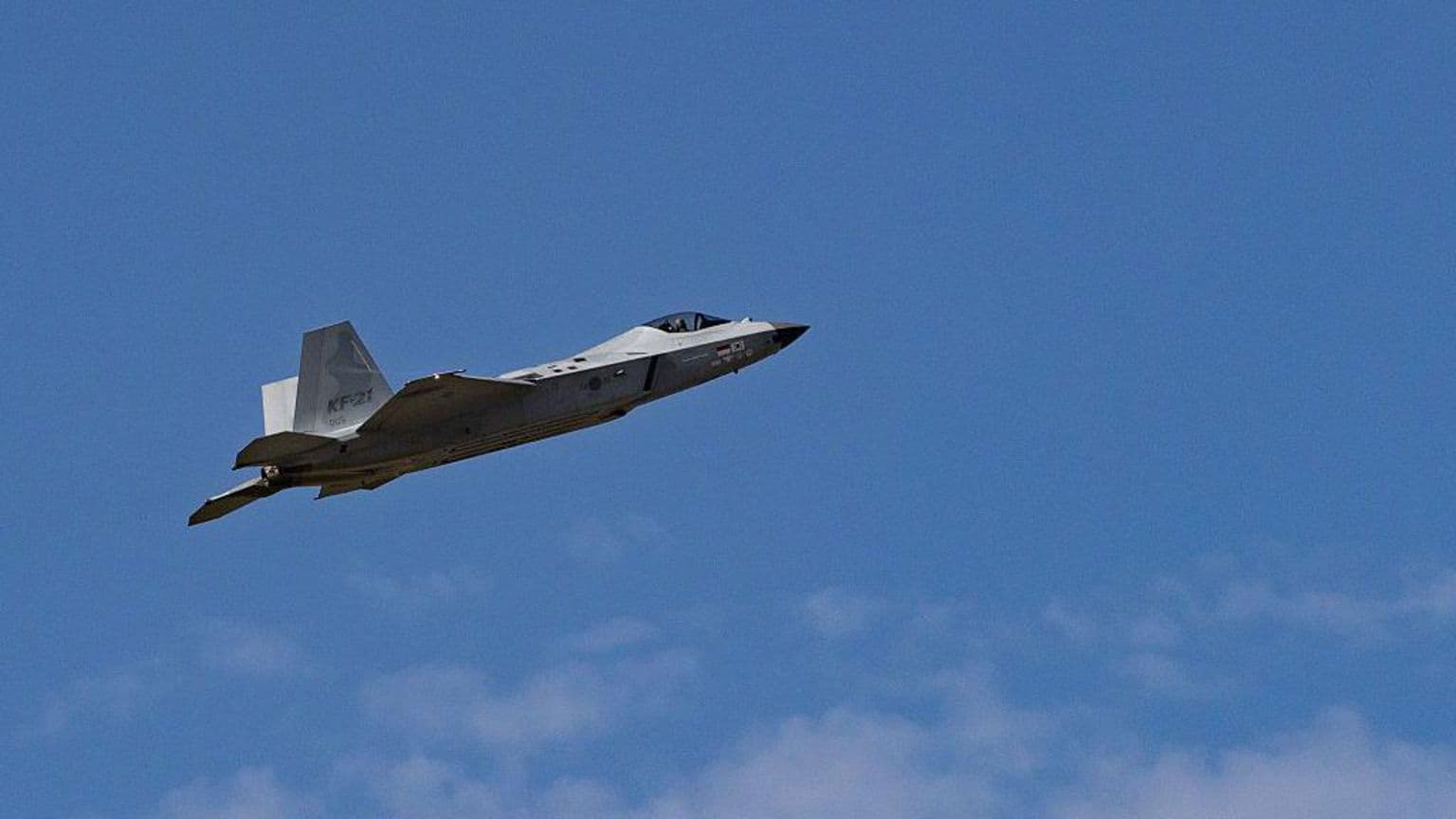 სამხრეთ კორეა ჩივის ჩინეთში და რუსეთში თავდაცვის ატაშეებთან საჰაერო თავდაცვის ზონაში შეჭრის გამო