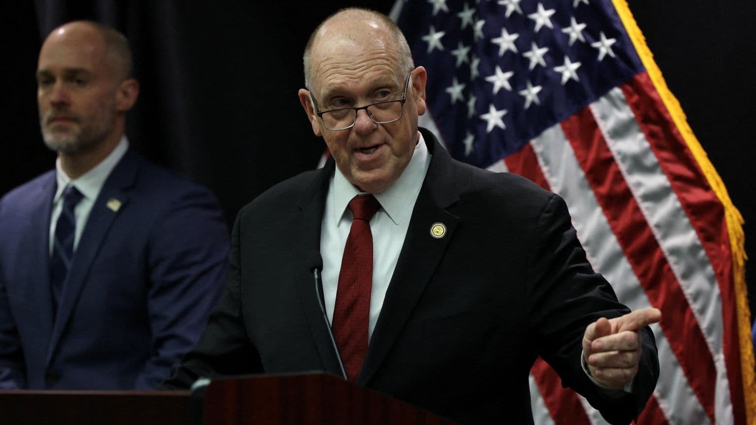 ტრამპის ადმინისტრაცია მინესოტადან 700 საიმიგრაციო აგენტს გაიყვანს