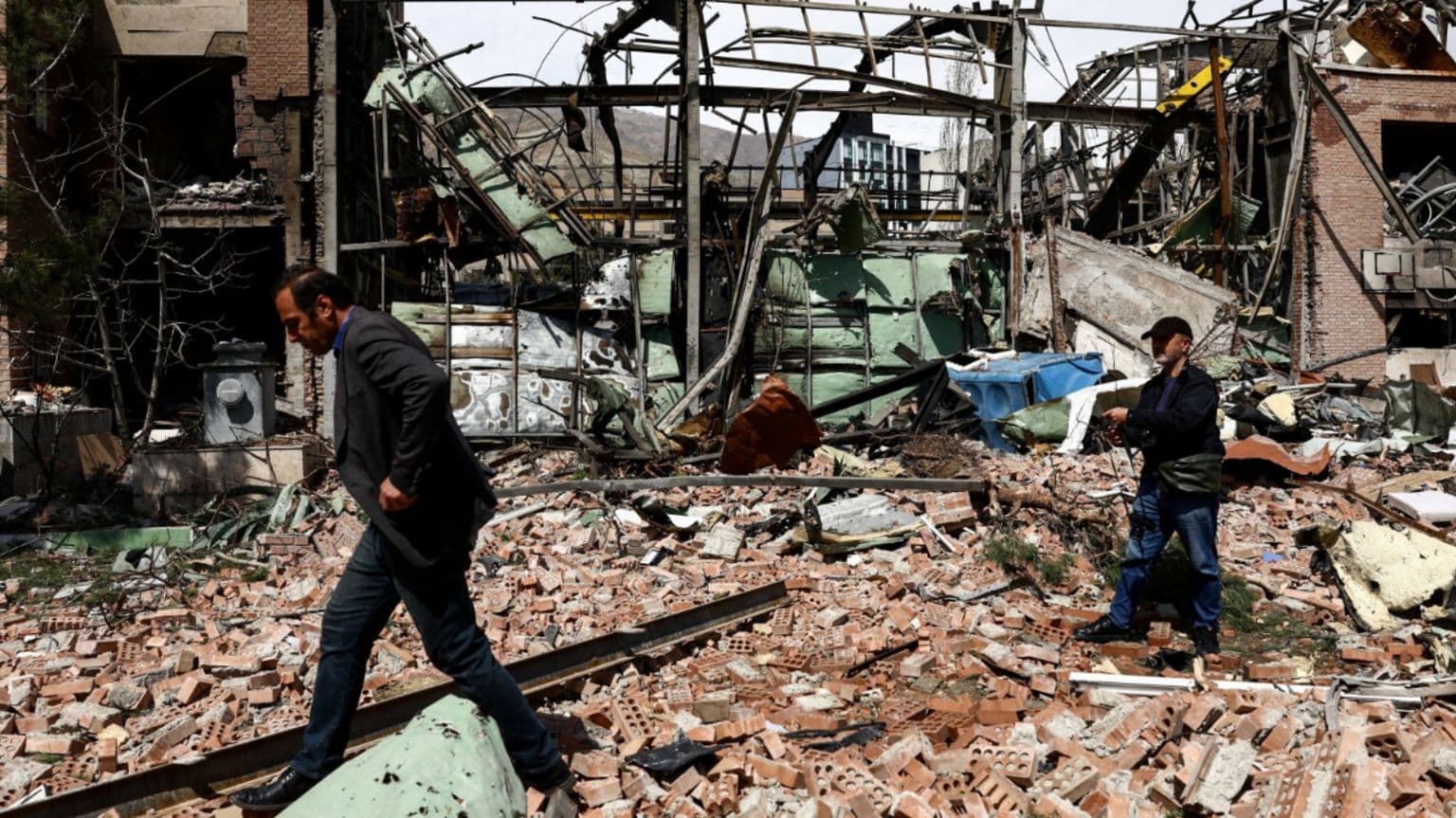 აშშ-სა და ირანის ომი: მუქარები და დარტყმები