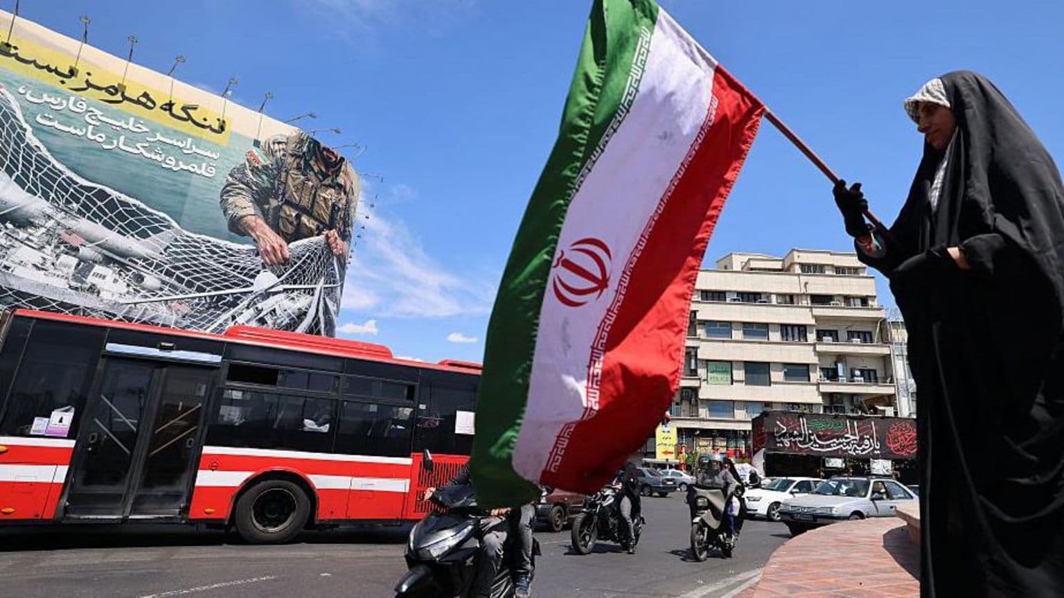 ტრამპი ჰორმუზის სრუტის ბლოკირებას იწყებს, ირანის ბირთვული ამბიციების გამო მოლაპარაკებები ჩაიშალა