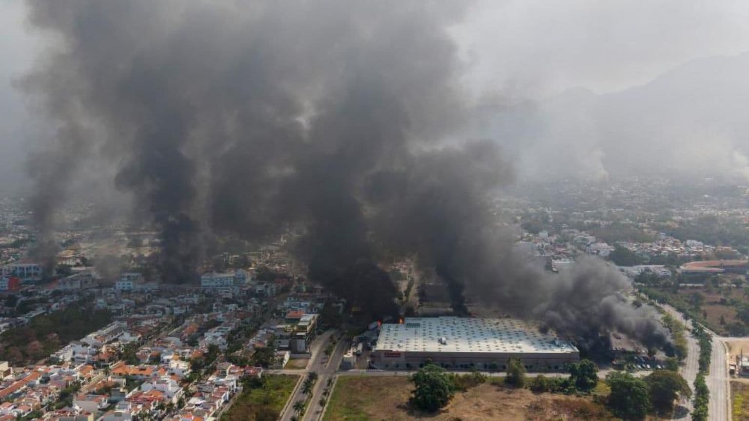 მექსიკაში ციხიდან 23 პატიმარი გაიქცა, კარტელმა თავდასხმა მოაწყო