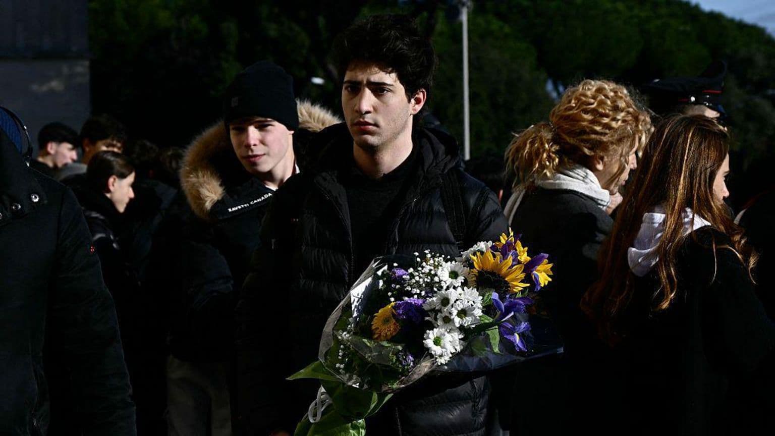 შვეიცარიის ბარში გაჩენილი ხანძრის მსხვერპლთა ოჯახები უსაფრთხოების ინსპექტირების ნაკლებობის გამო აღშფოთებულები არიან