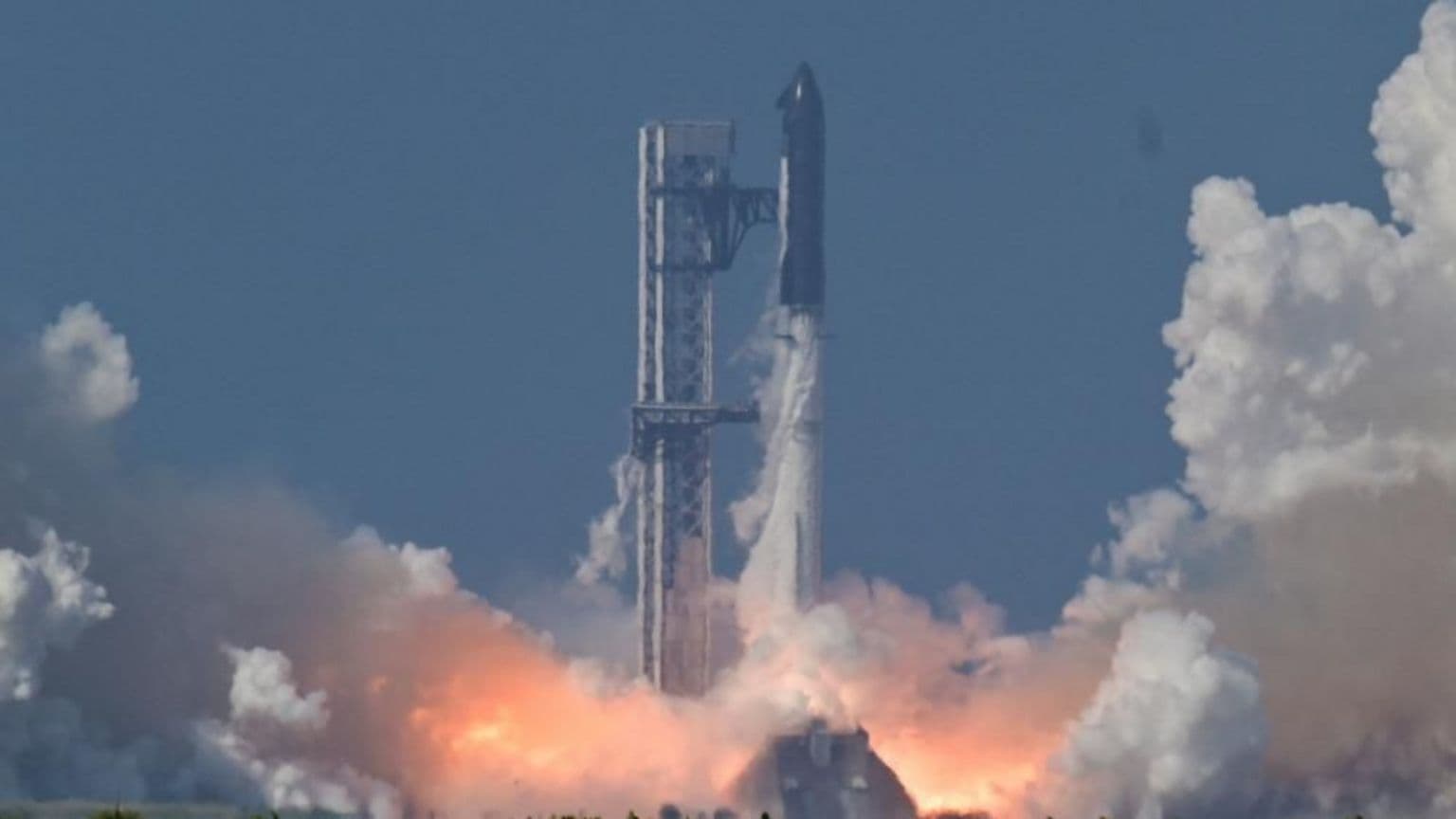 SpaceX-მა გაუშვა ყველაზე დიდი რაკეტა, Starship V3, სატესტო ფრენისთვის