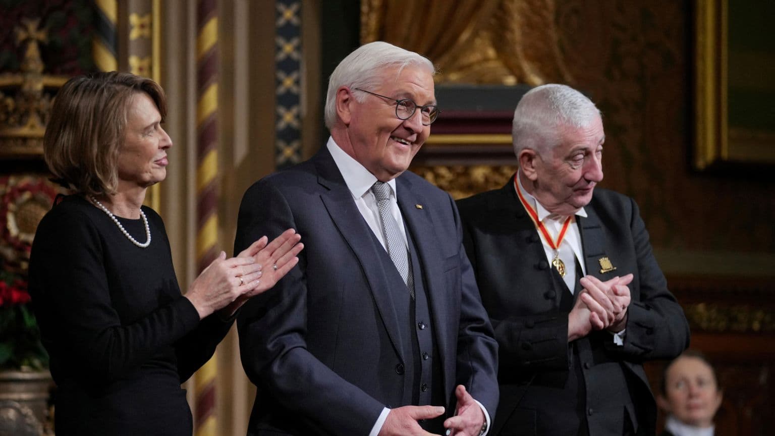 შტაინმაიერი პარალელს ავლებს ბრექსიტსა და ოაზისის გაერთიანებას შორის