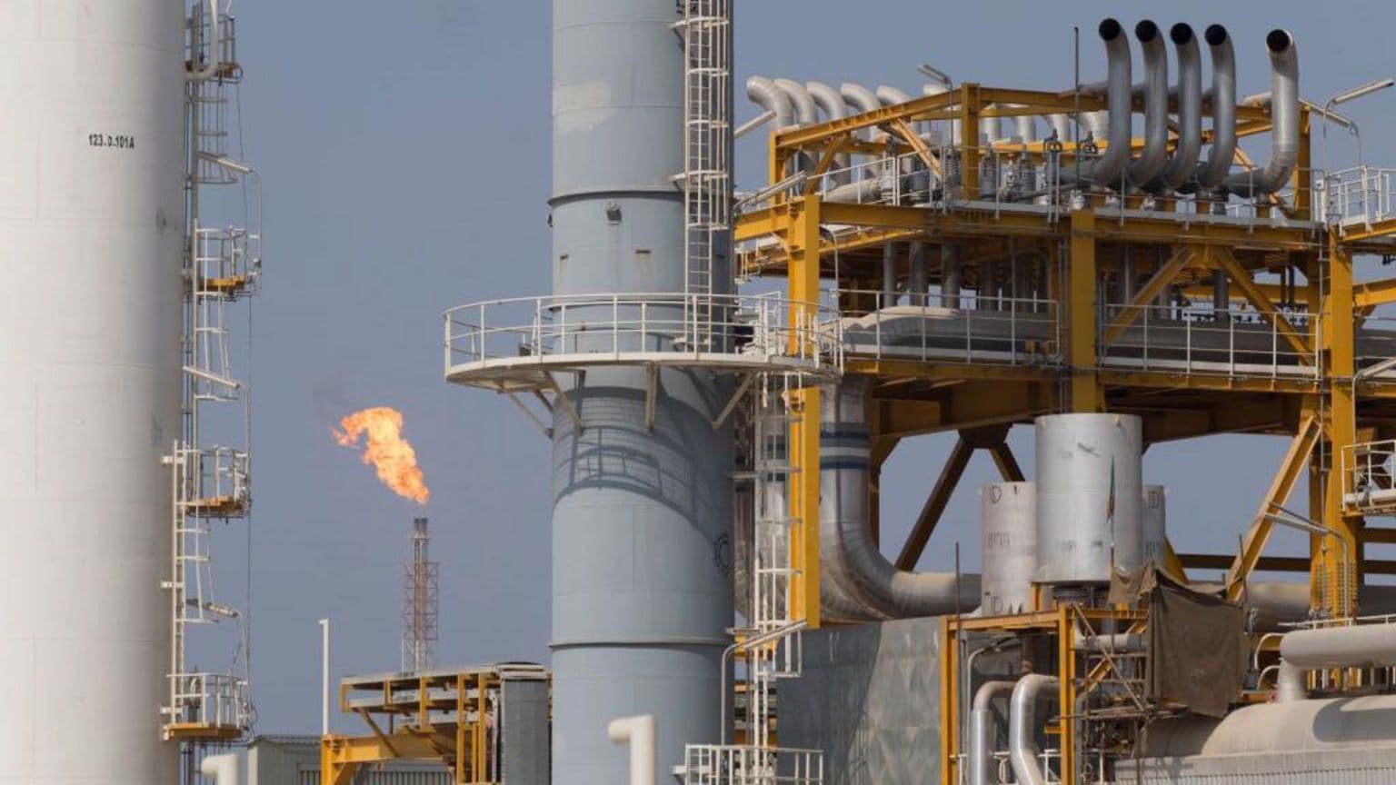 ირანის გაზის ველზე საჰაერო დარტყმა ნავთობის ფასებს ზრდის