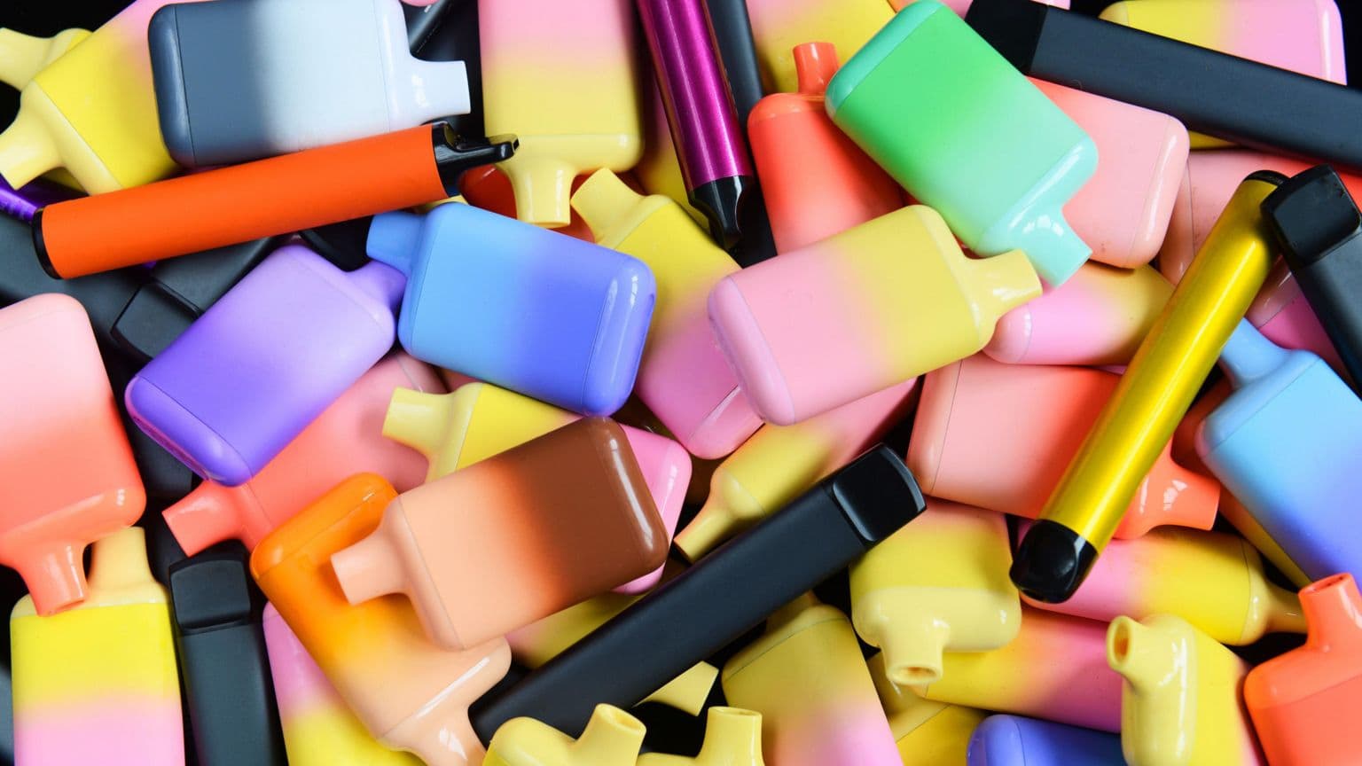 ირლანდიის მთავრობა კრძალავს ერთჯერადი ორთქლის გაყიდვას და ზღუდავს ნიკოტინის სხვა პროდუქტებს