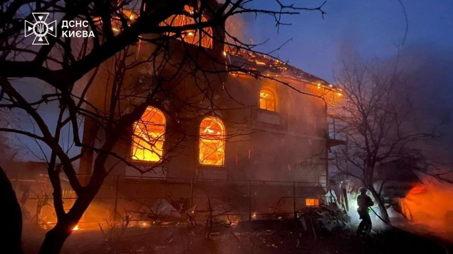 რუსეთმა კიევზე მასიური თავდასხმა განახორციელა, რის შედეგადაც მოსახლეობის მესამედი ელექტროენერგიის გარეშე დარჩა