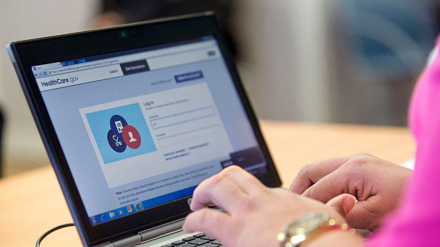 აშშ-ის მთავრობის დახურვის გავლენა ჯანმრთელობის დაზღვევაზე