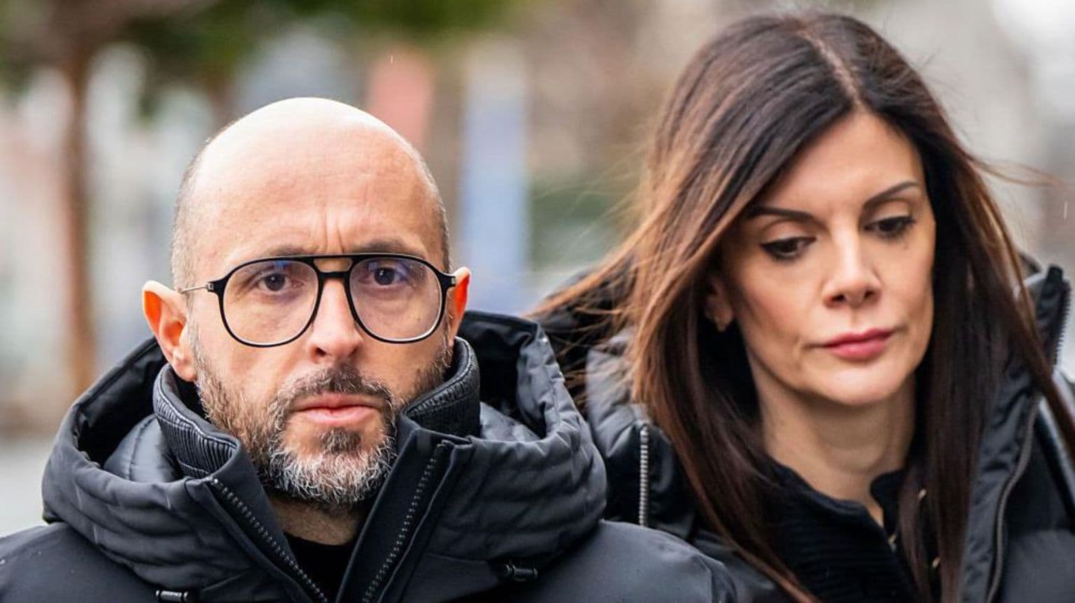 შვეიცარიელი ბარის მფლობელის დაკითხვა საახალწლო ხანძრის კატასტროფის გამო