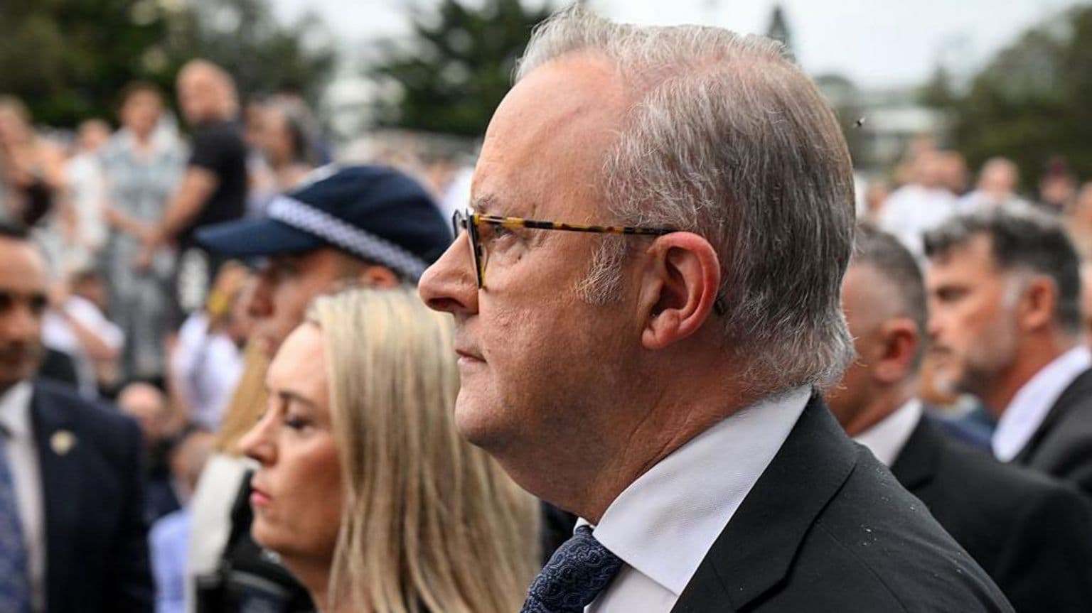 ბონდის სანაპიროზე თავდასხმის გამოძიება: ალბანეზი სამეფო კომისიას იწყებს