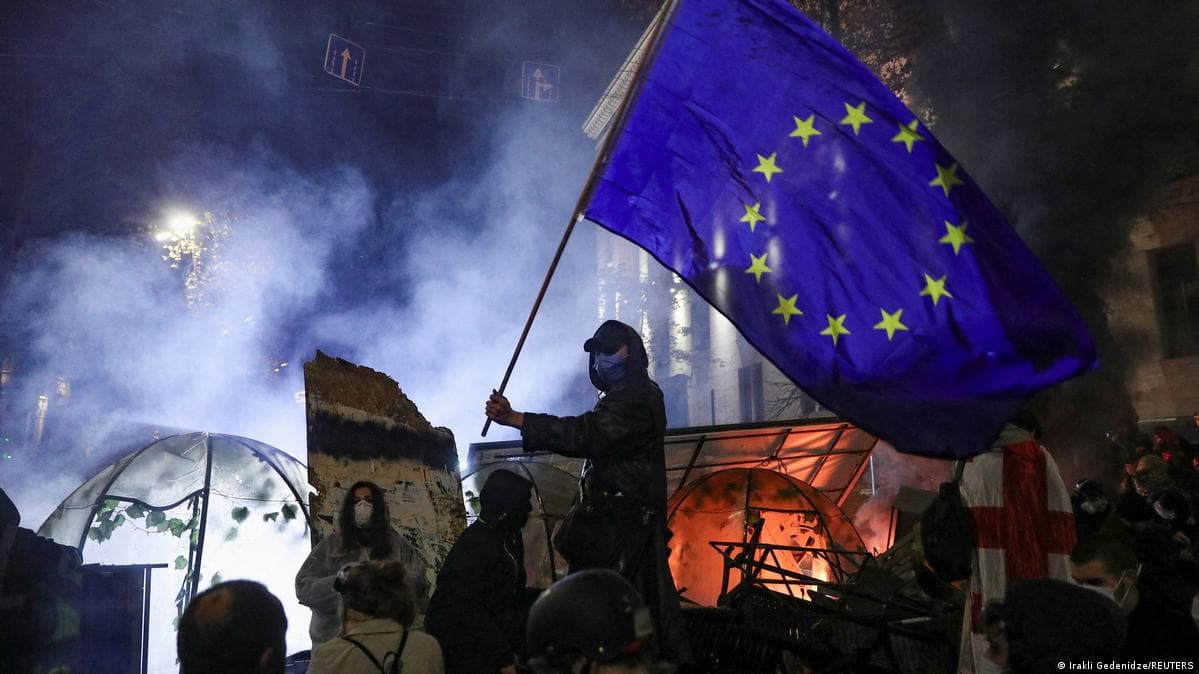 ევროკავშირმა საქართველოს დიპლომატებისთვის უვიზო მიმოსვლა შეაჩერა