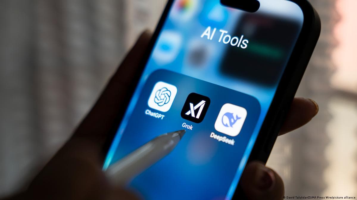 დიდი ბრიტანეთის მთავრობა: AI ჩატბოტები პასუხისმგებელნი იქნებიან უკანონო კონტენტის პრევენციაზე