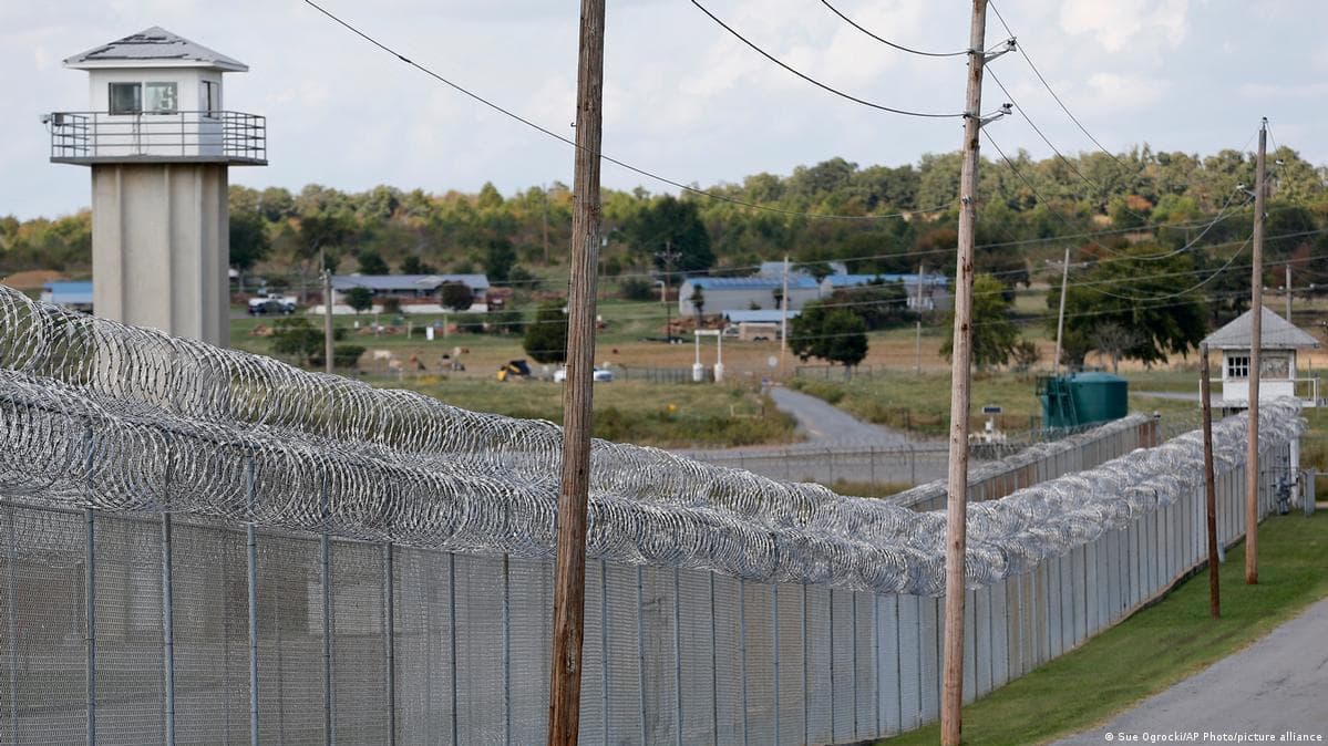 ოკლაჰომას გუბერნატორმა სიკვდილით დასჯის მსჯავრდადებულს შეწყალება მიანიჭა