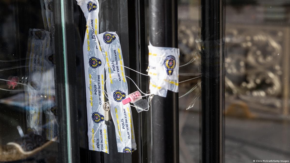 გერმანიის სასამართლო: მამაკაცმა ცოლს ნავთი დაასხა და აანთო