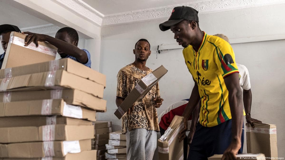 გვინეაში საპრეზიდენტო არჩევნები მიმდინარეობს, სავარაუდოდ, მამადი დუმბოიას შვიდწლიან მანდატს მისცემს