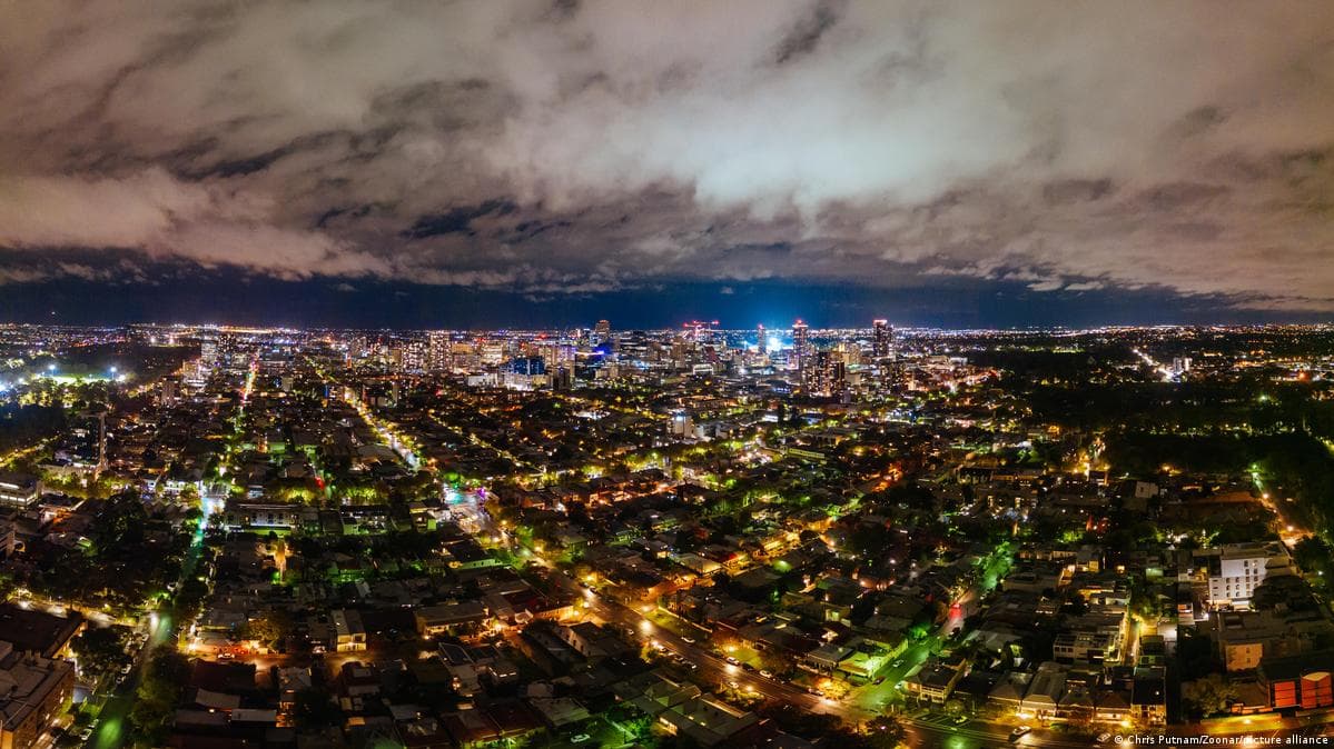 ავსტრალიაში, ადელაიდის მწერალთა კვირეულის ფესტივალი გაუქმდა პალესტინელ-ავსტრალიელი ავტორის გამოსვლის გაუქმების პროტესტის გამო