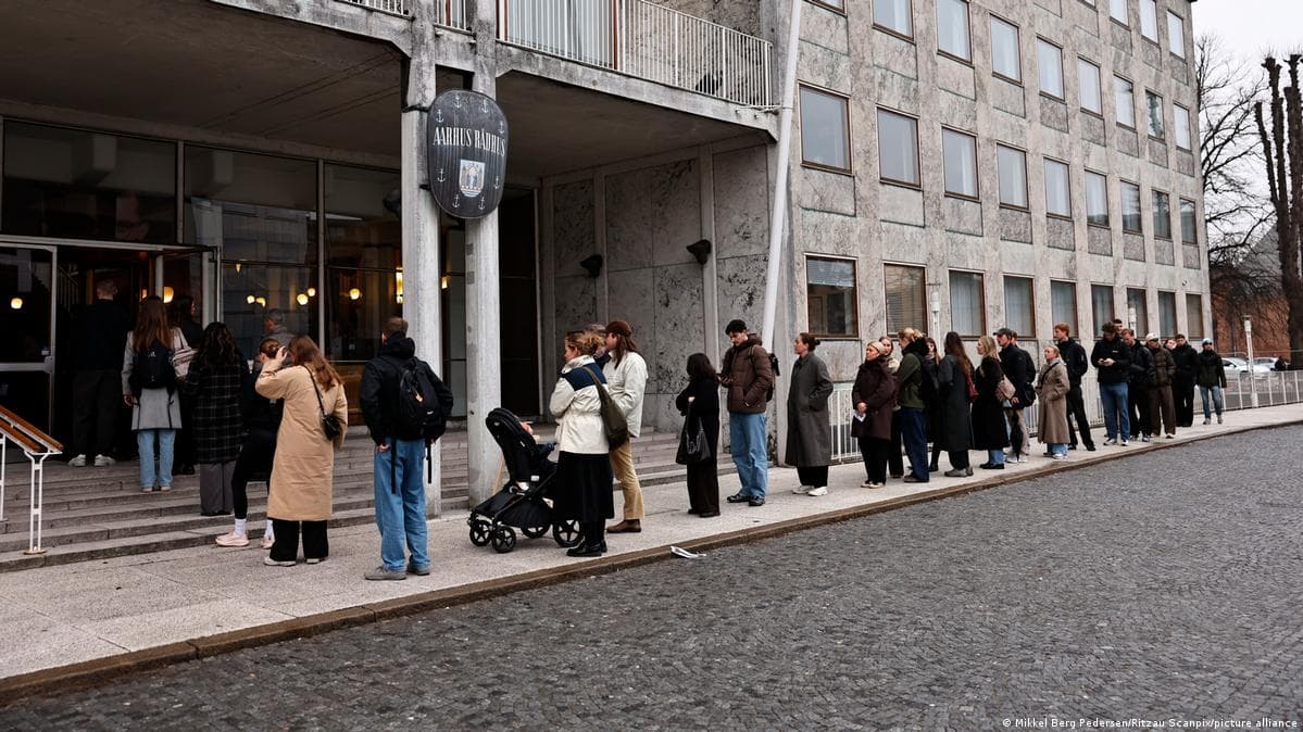 დანიის ამომრჩევლები გენერალურ არჩევნებში ხმას აძლევენ, ფრედერიკსენი მესამე ვადით ეძებს