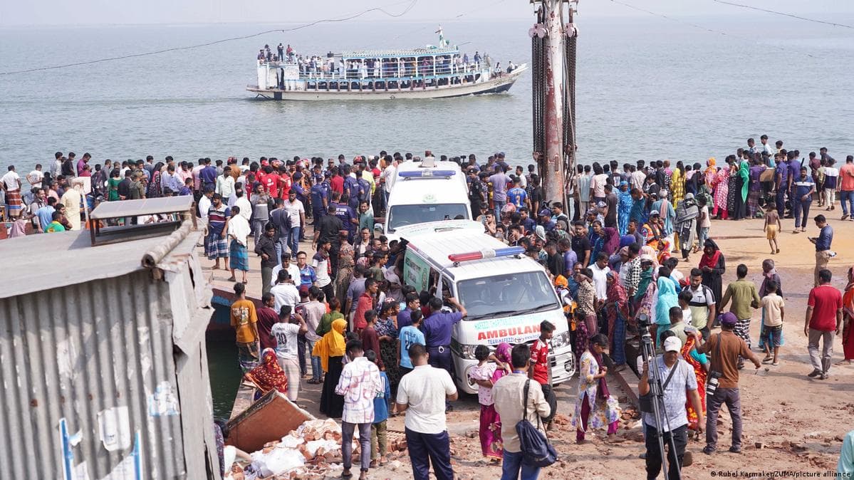 მინიმუმ 24 ადამიანი დაიღუპა ბანგლადეშში ავტობუსის ავარიის შედეგად