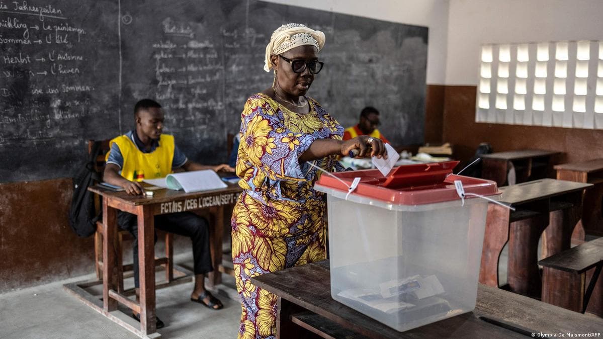 ბენინში საპრეზიდენტო არჩევნები მიმდინარეობს