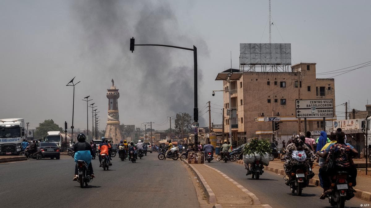 საფრანგეთი მოუწოდებს თავის მოქალაქეებს, დატოვონ მალი