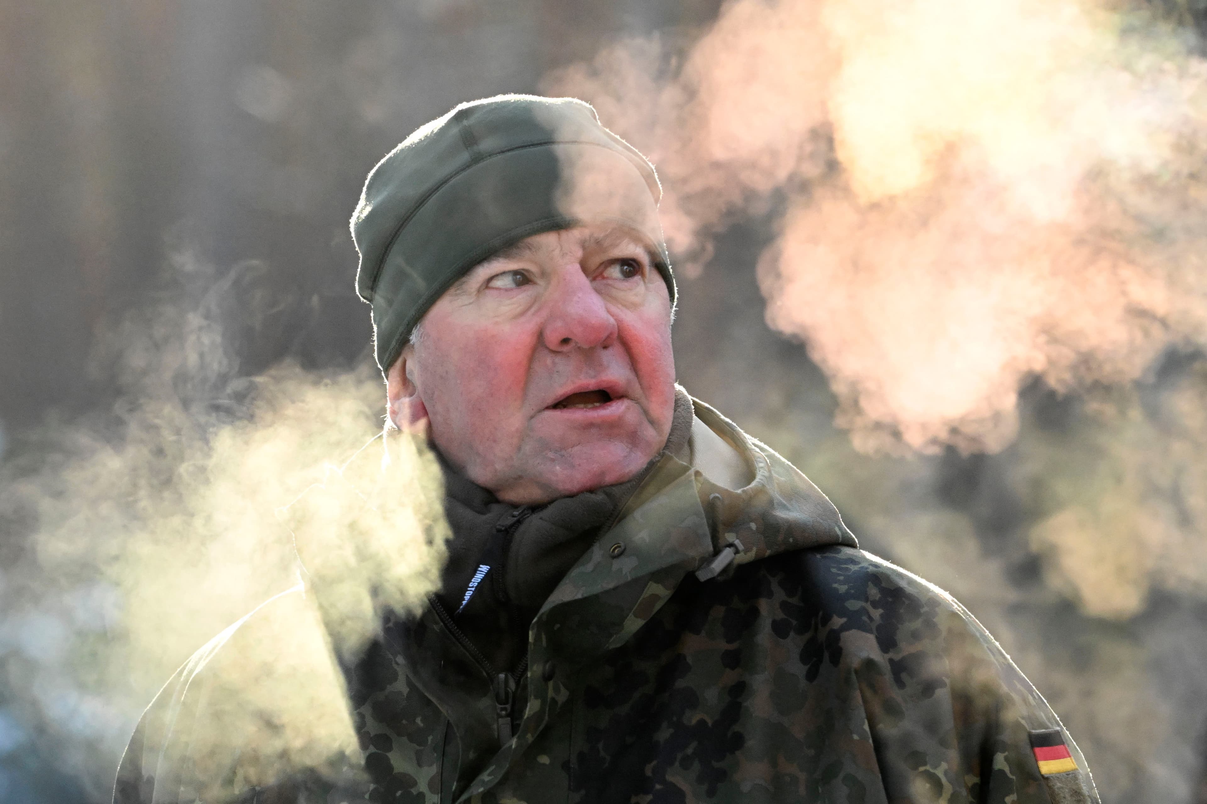 გერმანიის თავდაცვის მინისტრი ბორის პისტორიუსი შეიარაღებული ძალების რეფორმირებას გეგმავს