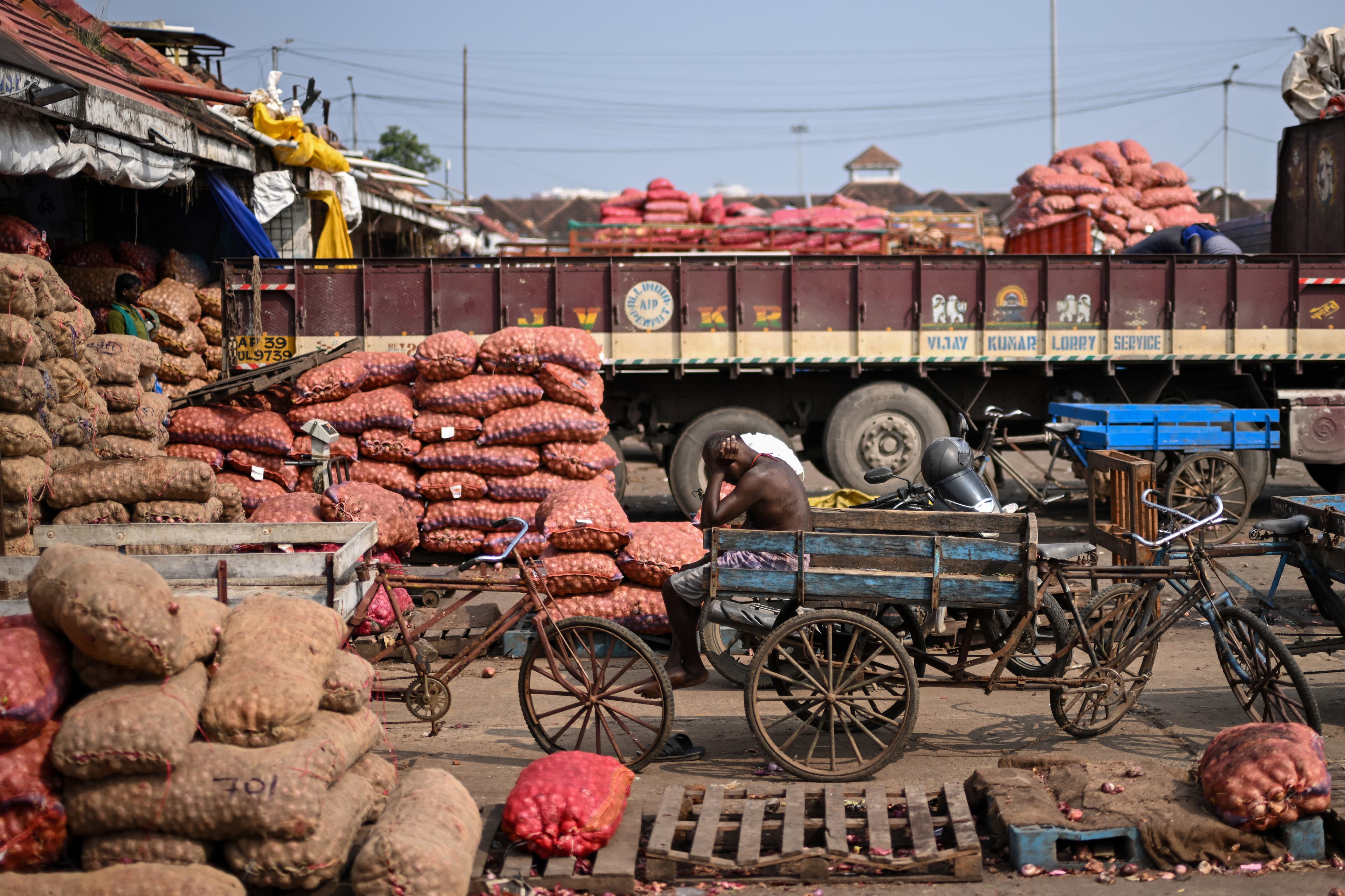 ინდოეთის სამუშაო გარანტიები სოფლის მუშაკებისთვის საფრთხის ქვეშაა