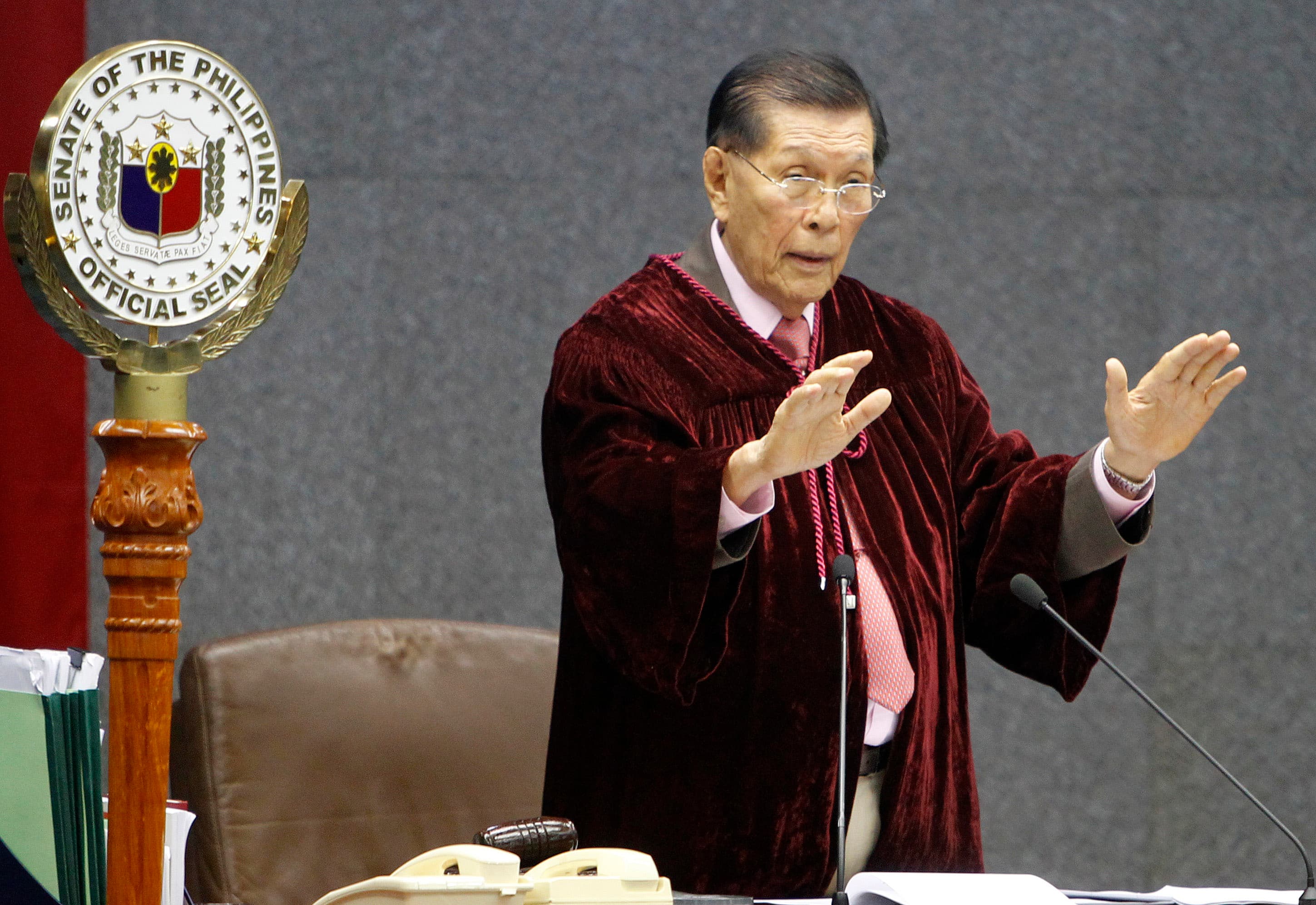 ხუან პონსე ენრილი, ფილიპინების თავდაცვის მინისტრი, გარდაიცვალა 101 წლის ასაკში