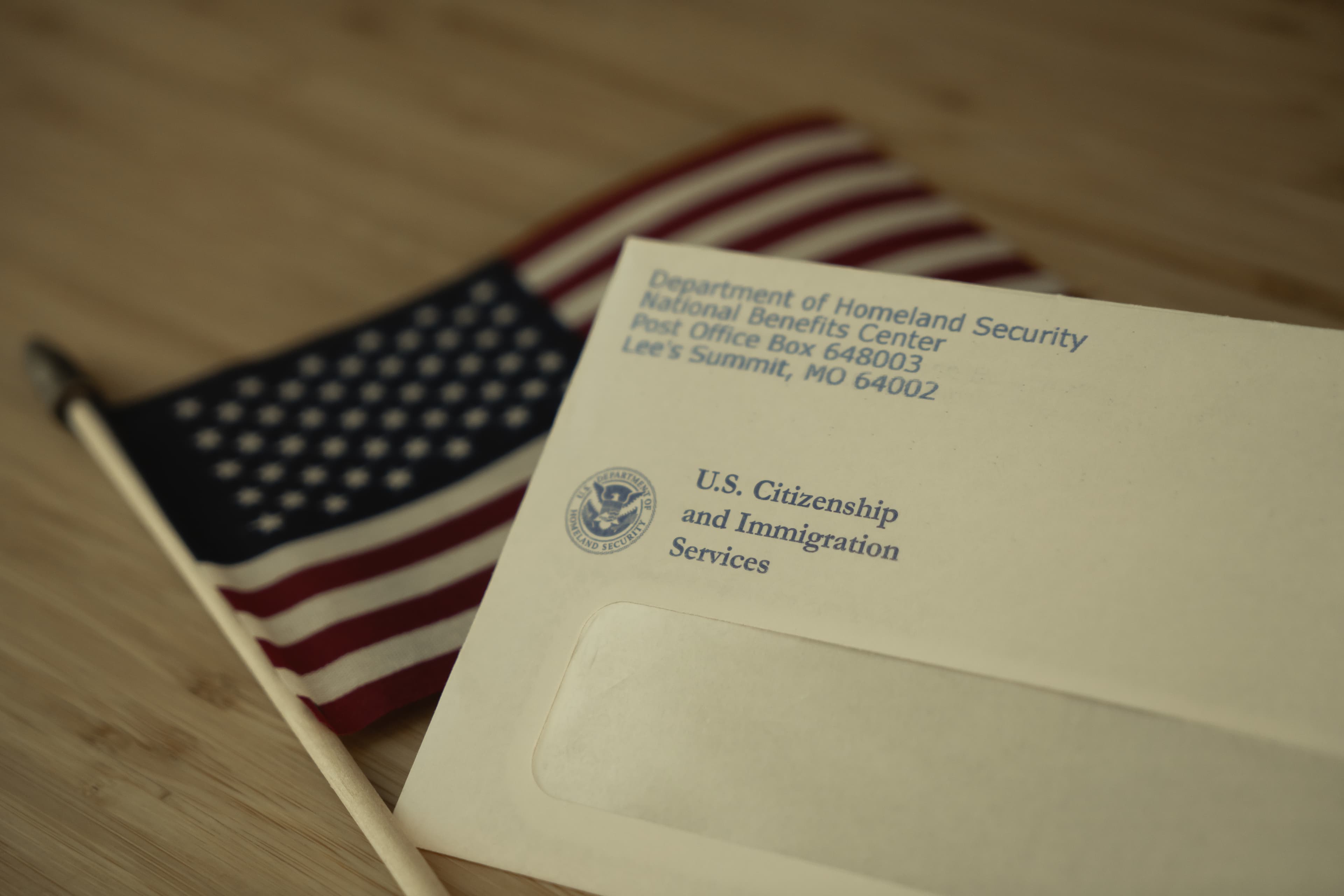 კანადა იზიდავს მეცნიერებს, ხოლო აშშ ზღუდავს იმიგრაციას