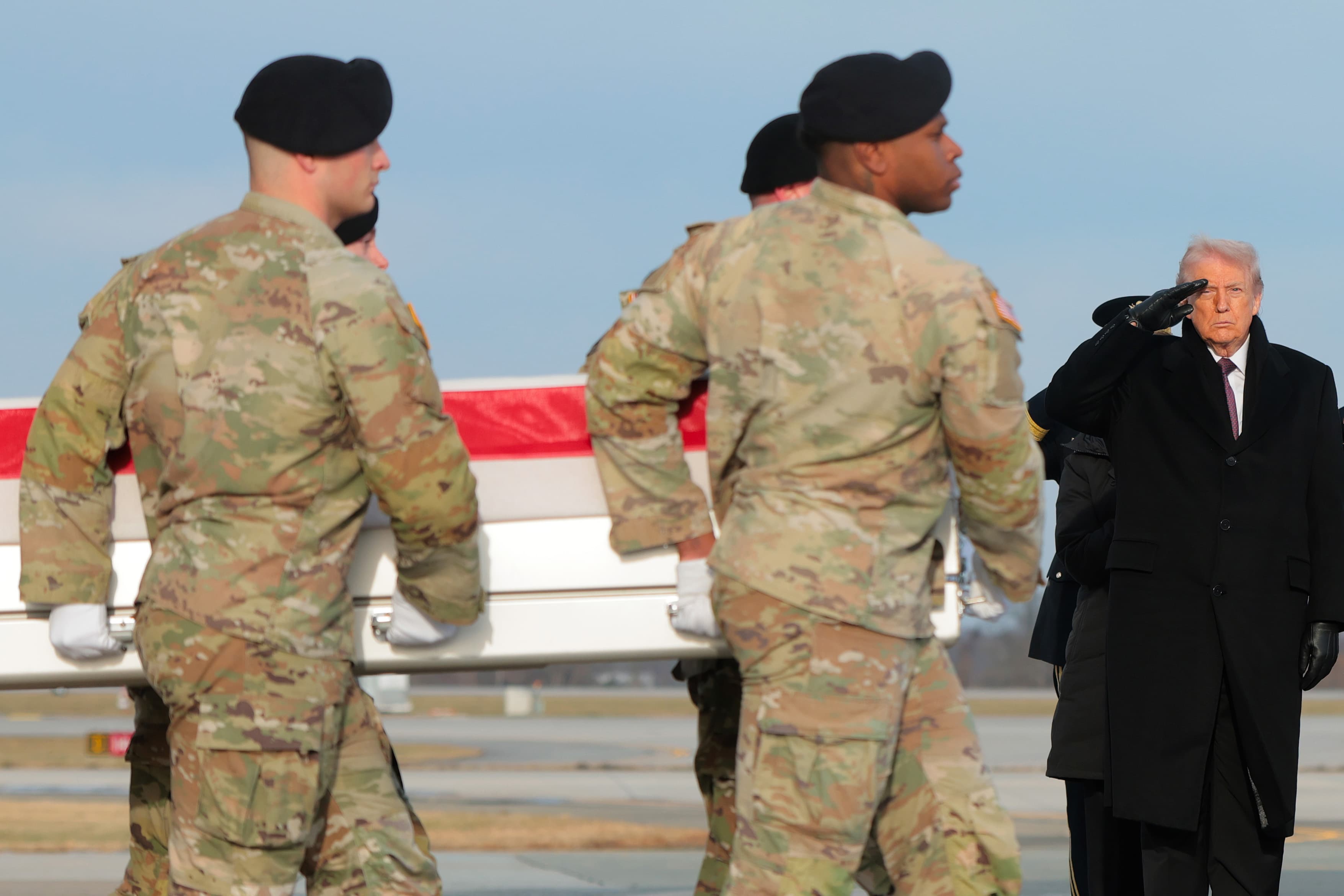 აშშ-ის სამხედროებმა ისლამური სახელმწიფოს 7 წევრი მოკლეს და ათეულობით ადამიანი დააკავეს