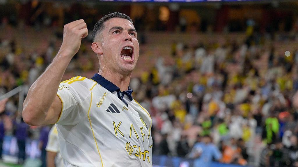 კრისტიანო რონალდო ფეხბურთის პირველი მილიარდერი მოთამაშეა