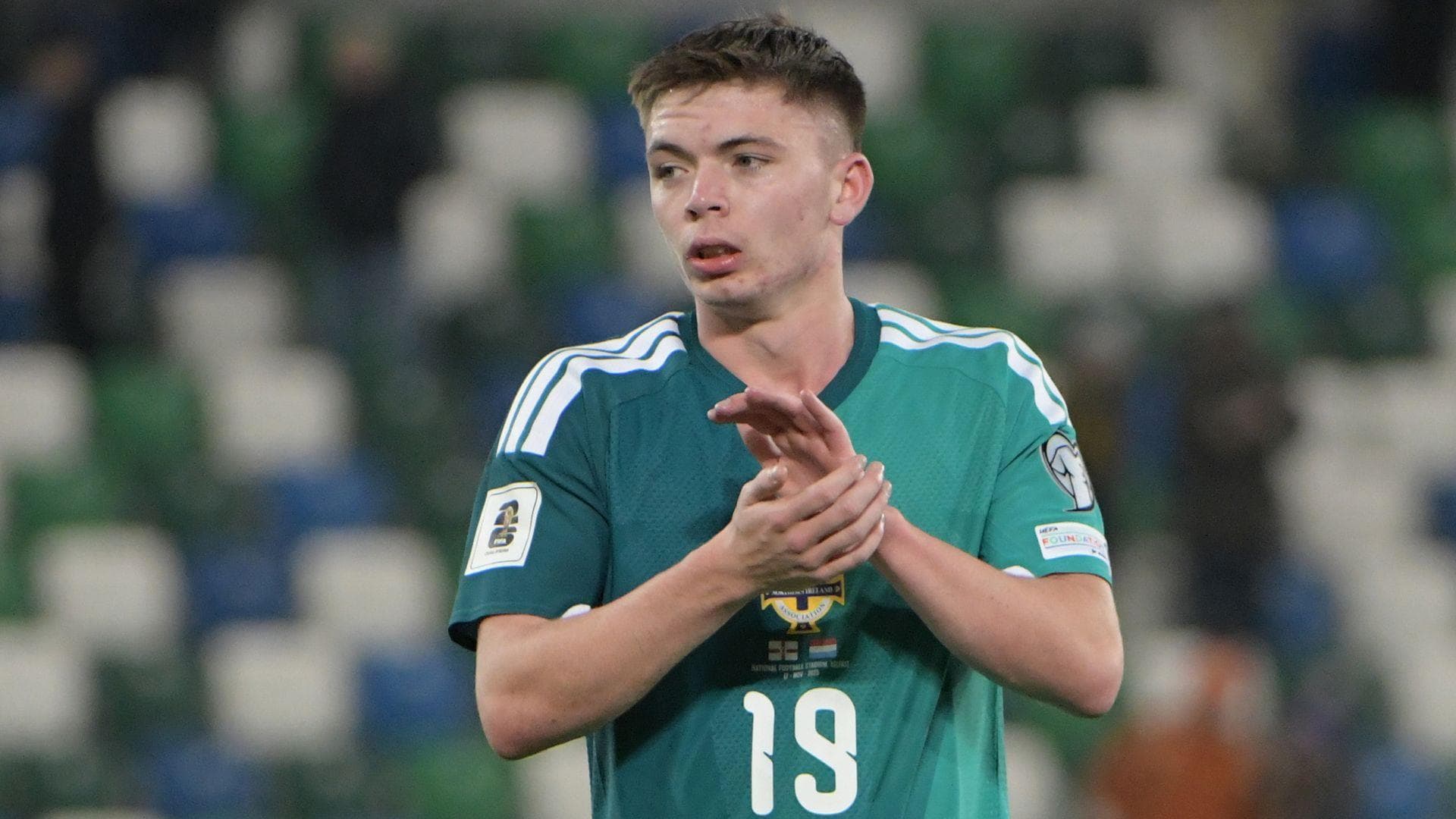 პატრიკ კელი ბედნიერია ჩრდილოეთ ირლანდიის დებიუტის გამო, მაგრამ მეტი კაპიტნისთვის ისწრაფვის