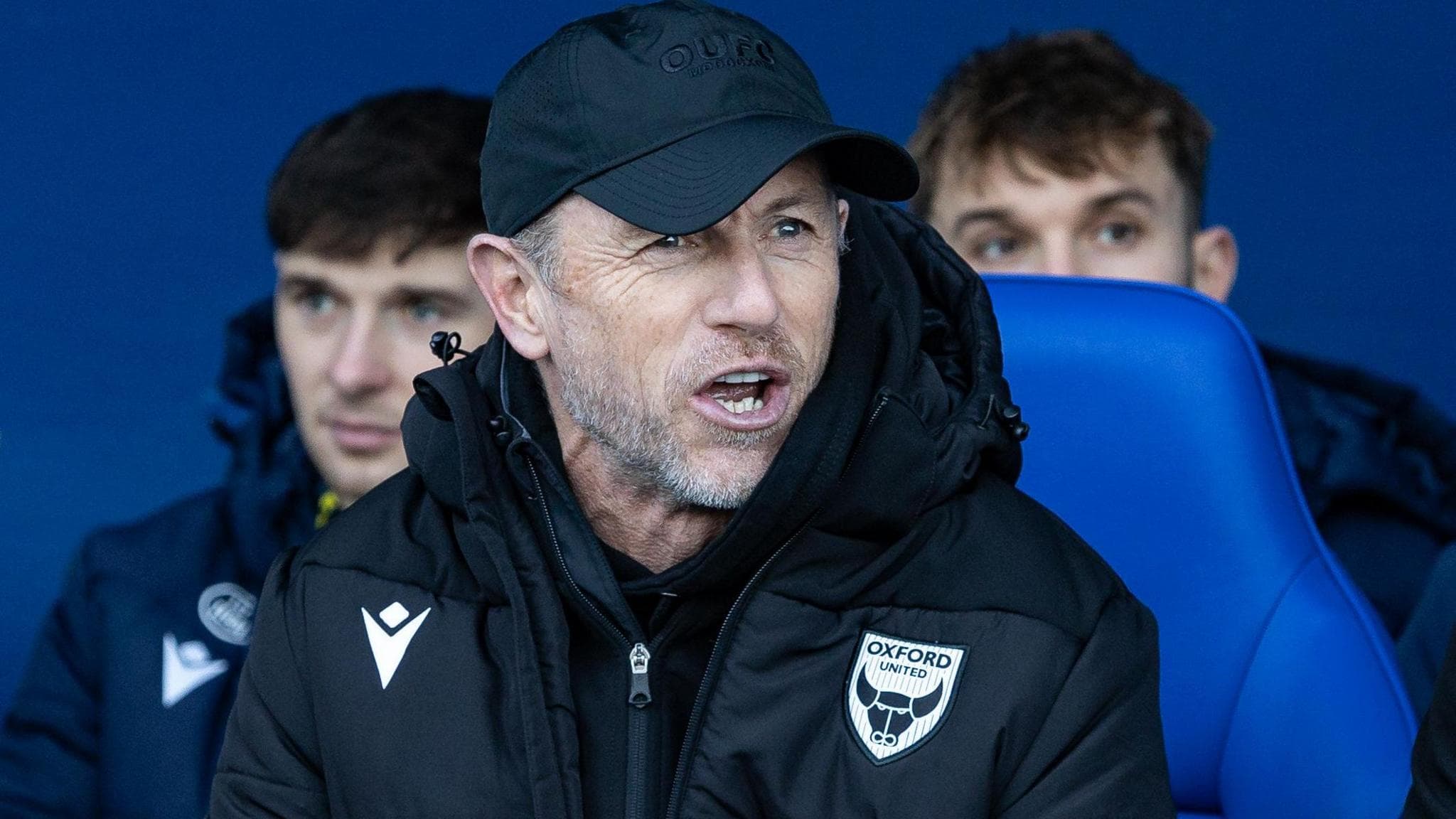 ოქსფორდ იუნაიტედის მთავარი მწვრთნელი გარი როუეტი გაათავისუფლეს