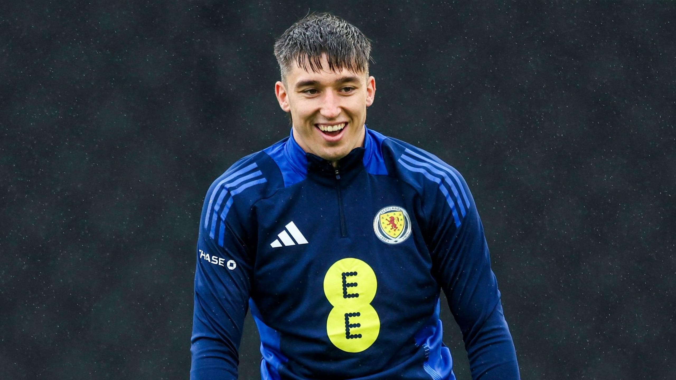 კირონ ბოუის ტრანსფერი: ვერონას შეთავაზება ჰიბერსმა უარყო, მაგრამ კლუბი კვლავ ცდილობს