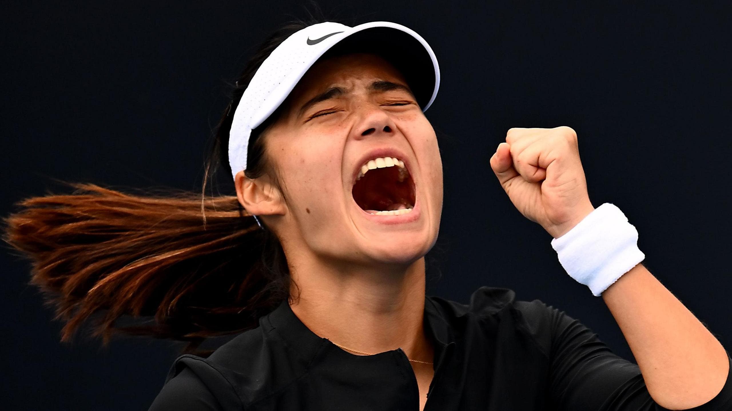 რადუკანუმ ჰობარტის საერთაშორისო ტურნირზე კამილა ოსორიოსთან წვიმის გამო შეწყვეტილი მატჩი დაასრულა