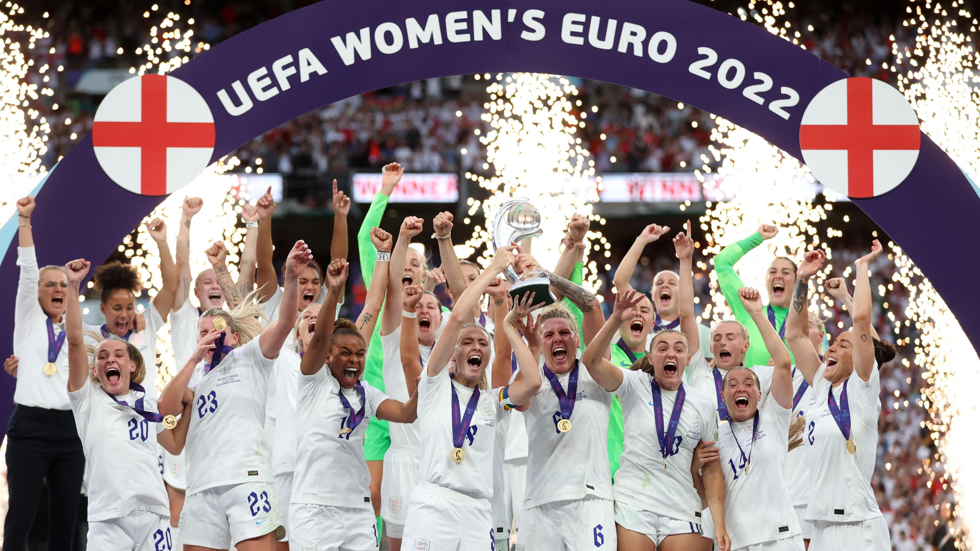 ინგლისის სკოლებში გოგონებისთვის ფეხბურთის თანაბარი ხელმისაწვდომობა სამი წლით ადრე მიღწეულია