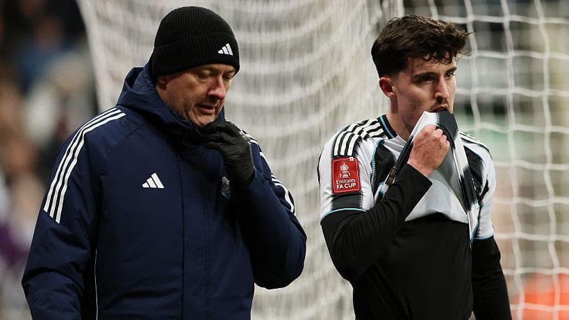 ნიუკასლის თავდაცვითი ვარიანტები თხელია ტინო ლივარმანტის ტრავმის გამო