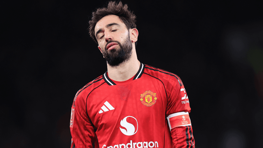 მანჩესტერ იუნაიტედის წარუმატებლობა: ორივე საშინაო თასის შეჯიბრში მარცხი და არასტაბილურობა ოლდ ტრაფორდზე