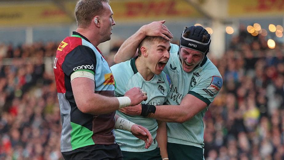 ლესთერმა დომინირებდა ჰარლი კინსის წინააღმდეგ, ვან პოორტლიეტის სოლო მცდელობა გამორჩეულია