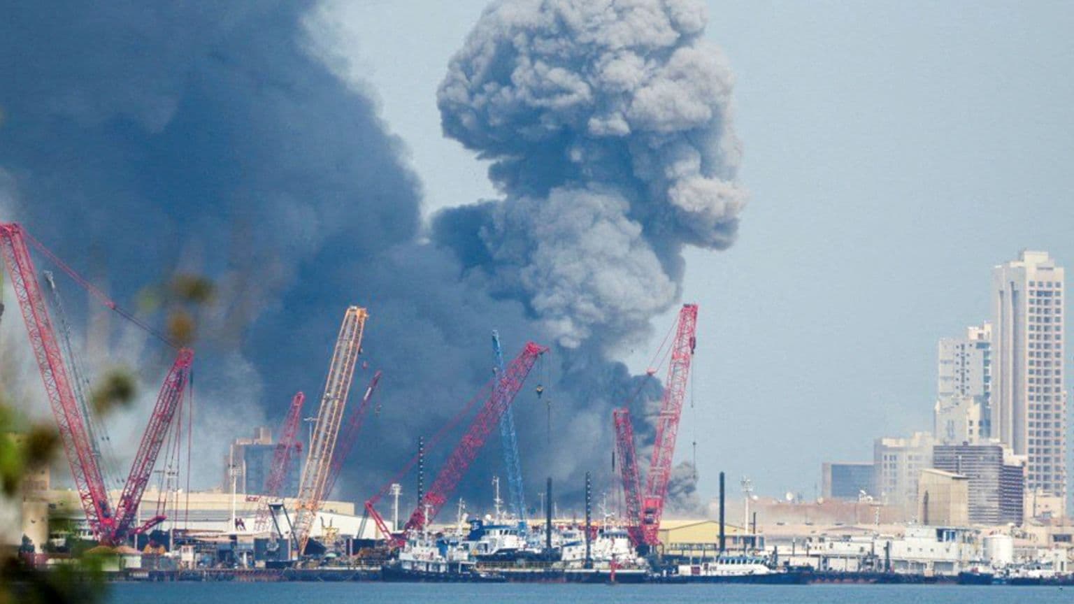 ირანმა დაიწყო საპასუხო დარტყმები აშშ-სა და ისრაელის ბაზებზე